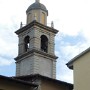 Věž kostelíku v Saló.