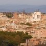 Pohled na Řím z vyhlídky Gianicolo.